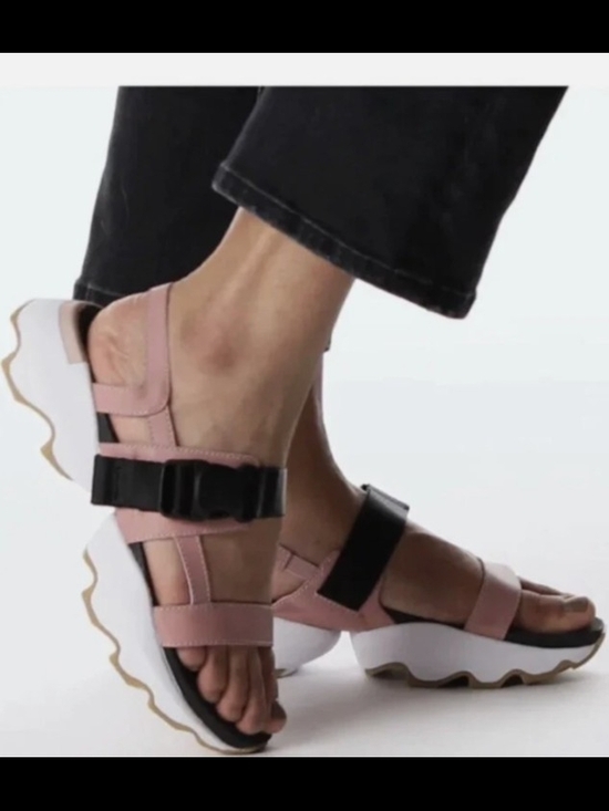 Sorel Shoes - Sorel Kinetic Impact Sling Sandals - Eraser Pink/White Size 10 MSRP $145